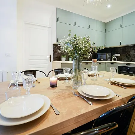 Parisuites Grands Boulevards Chic Folies Bergeres Apartment